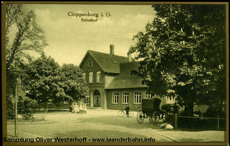 Cloppenburg war Bahnknoten, hier waren nicht nur die Staatsbahnstrecken Cloppenburg – Ocholt und Oldenburg – Osnabrück der G.O.E., sondern auch die Cloppenburger Kleinbahn (750mm) und die normalspurige Kleinbahn Vechta – Cloppenburg angeschlossen.