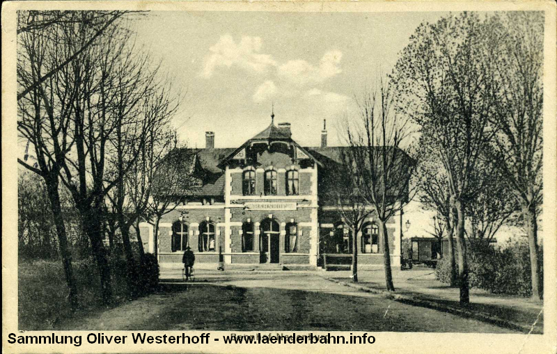 Der prachtvolle Bahnhof von Neuenburg.
