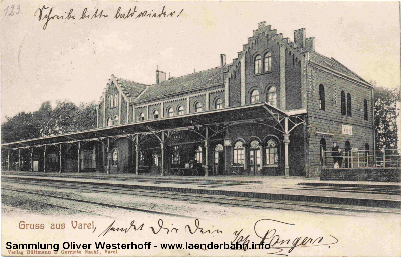 Der Bahnhof Varel von der Gleisseite um 1905