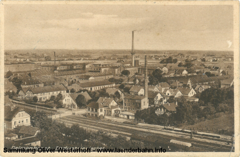 Der Bahnübergang Mühlenstraße auf einer 1931 versandten Ansichtskarte.